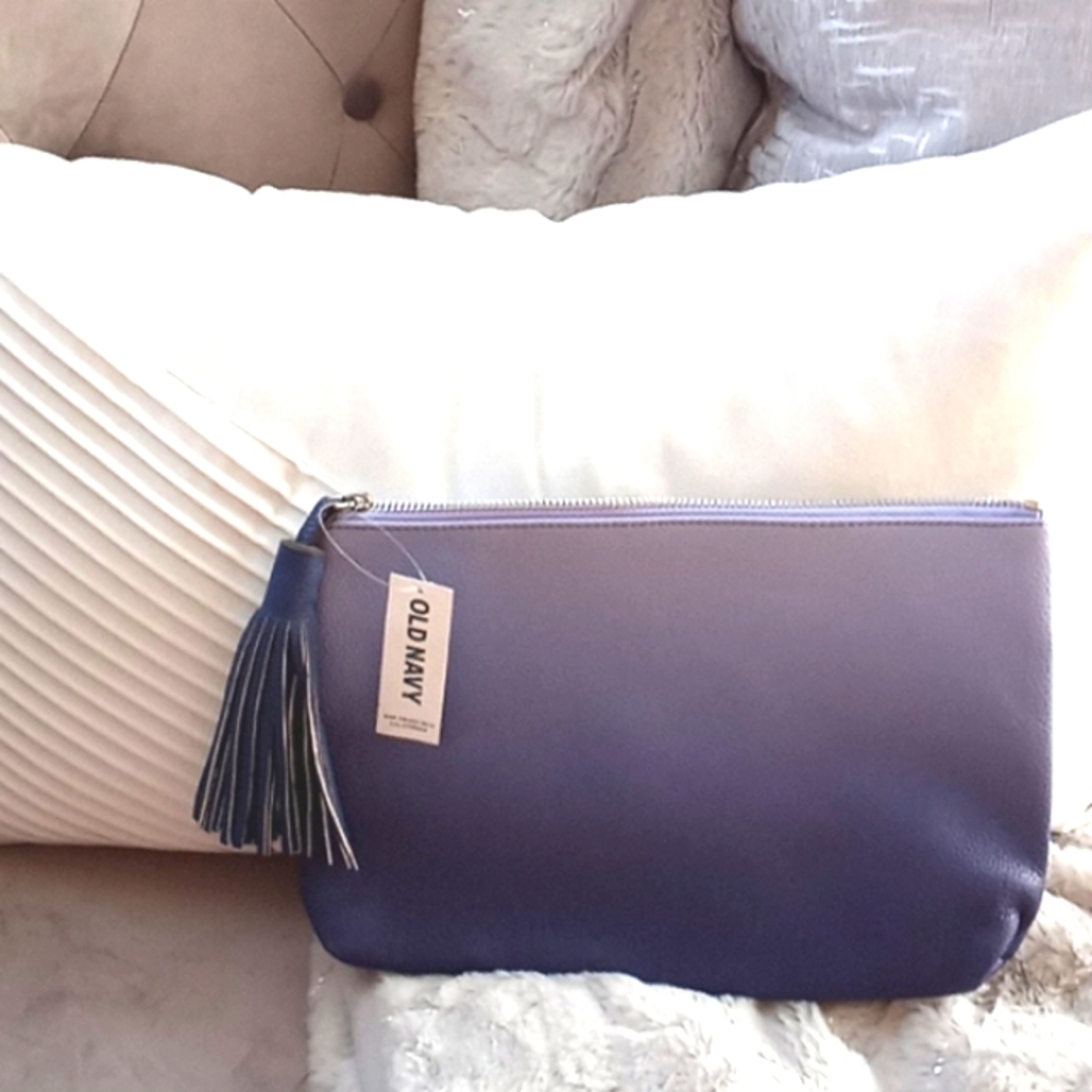 Lavender Hombre Old Navy Pouch